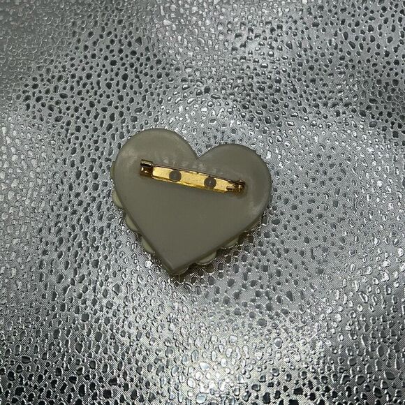 Vintage Button Brooch Pin White Gold Tone Hand Designed Classic Sewing Estate - Picture 7 of 7